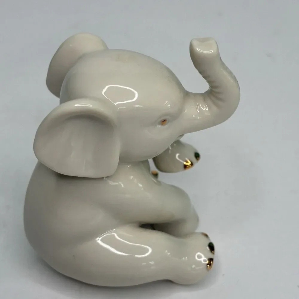 Lenox Porcelain 24k Gold Accent Baby Elephant Figurine Safari 3 1/2in Tall